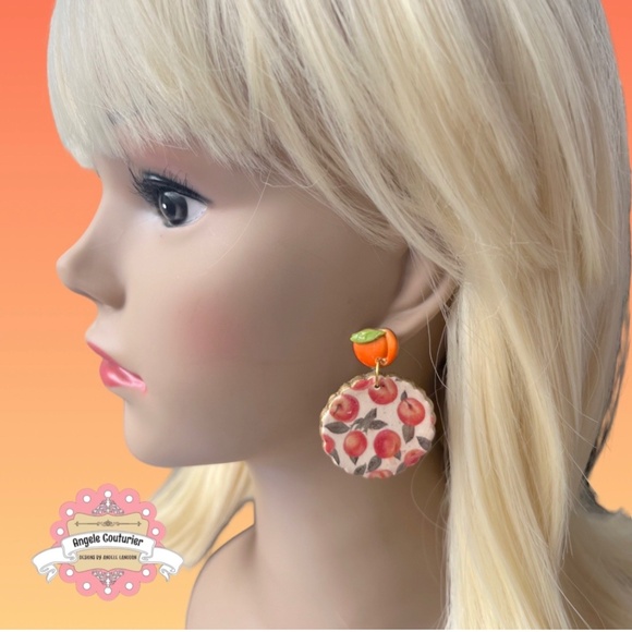 Handmade peach earrings - Picture 1 of 2